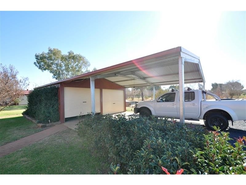 25 Torryburn Way, Dubbo NSW 2830