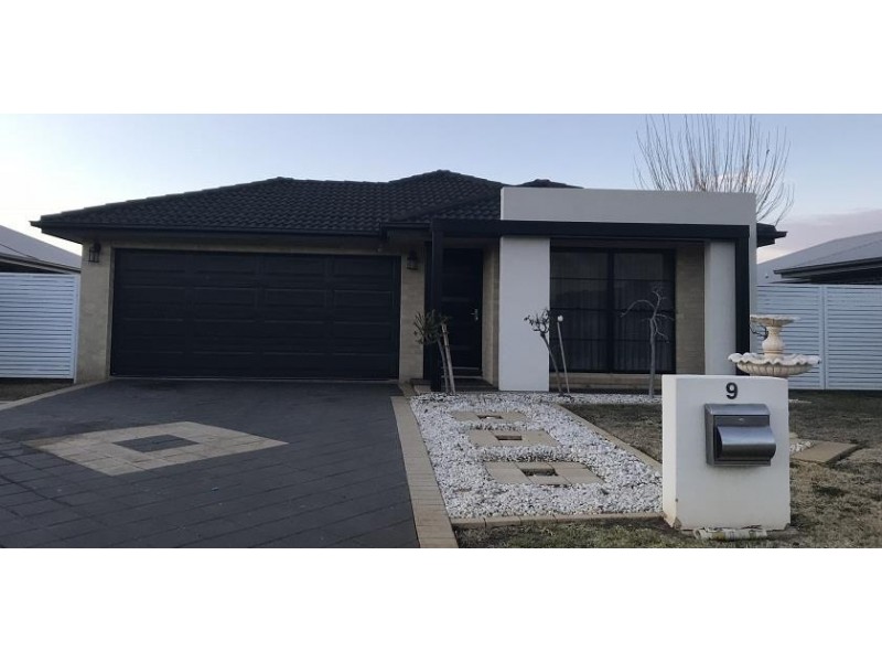 9 Glenshee Close, Dubbo NSW 2830