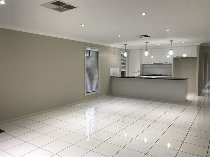 9 Glenshee Close, Dubbo NSW 2830