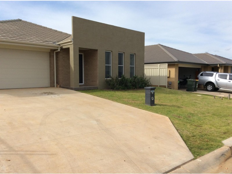 23 Sherrard Crescent, Dubbo NSW 2830