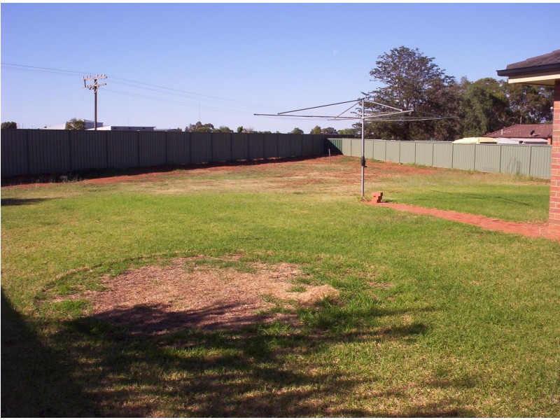 47 Meadowbank Drive, Dubbo NSW 2830