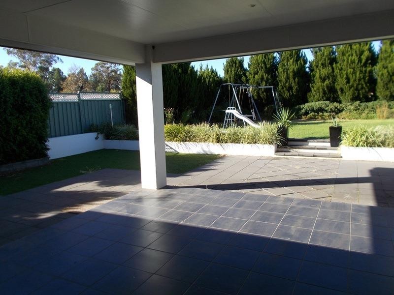 22 Cypress Point Drive, Dubbo NSW 2830