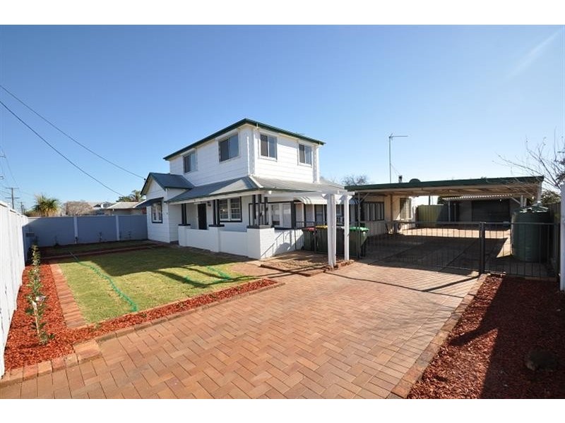 126 Wingewarra Street, Dubbo NSW 2830