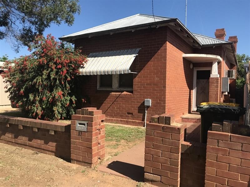 13 Arthur Street, Dubbo NSW 2830