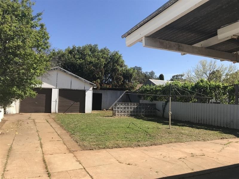 13 Arthur Street, Dubbo NSW 2830