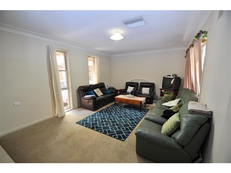 12 Coral Crescent, Dubbo NSW 2830