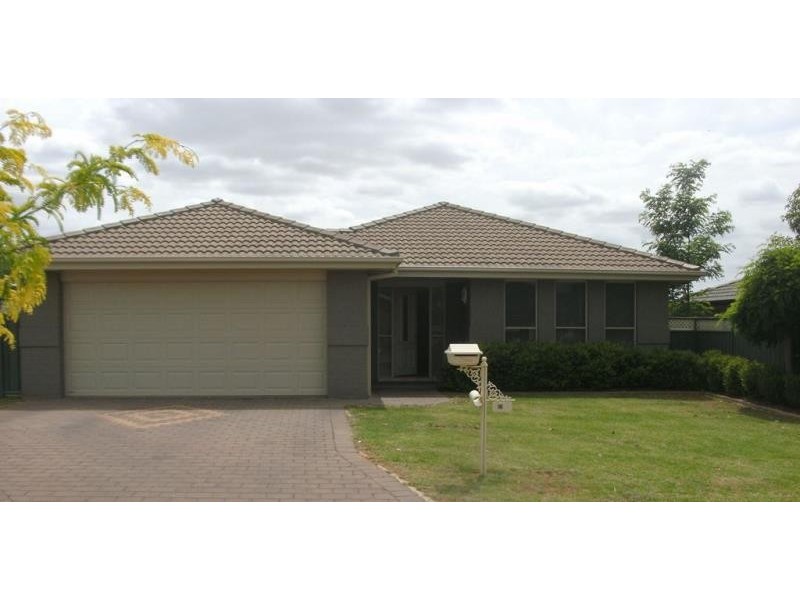 18 Carnegie Avenue, Dubbo NSW 2830