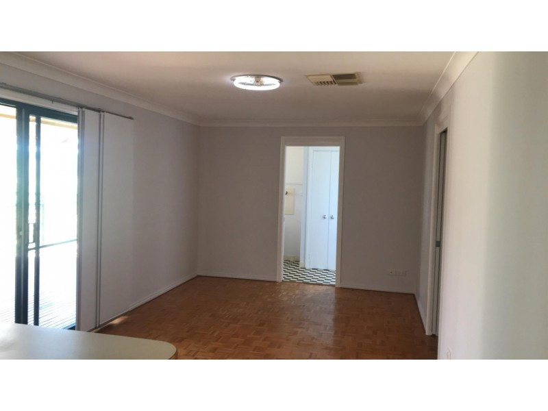 13 Loane Place, Dubbo NSW 2830