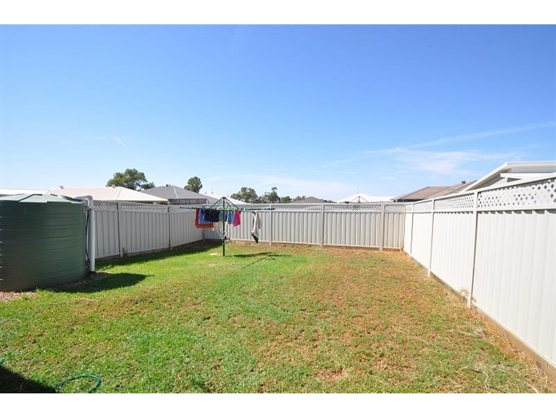 11B Apsley  Crescent, Dubbo NSW 2830