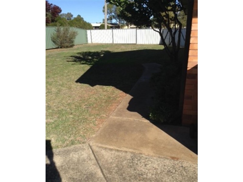18 Strickland Street, Dubbo NSW 2830