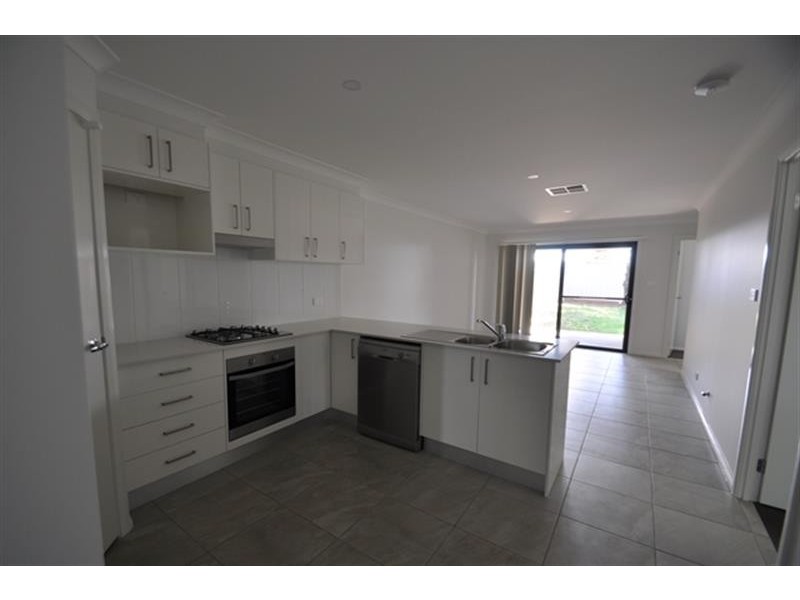 18B Apsley Crescent, Dubbo NSW 2830