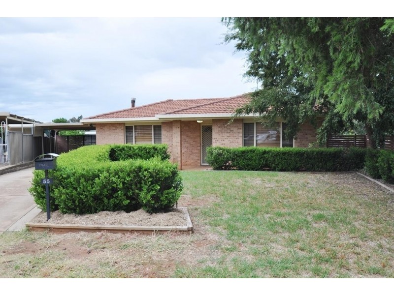 55 Chifley Drive, Dubbo NSW 2830