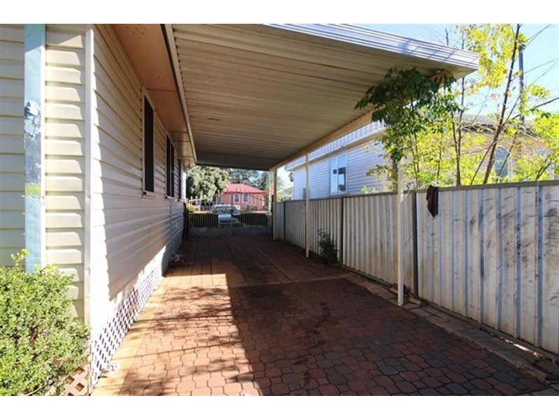 38 Leavers Street, Dubbo NSW 2830