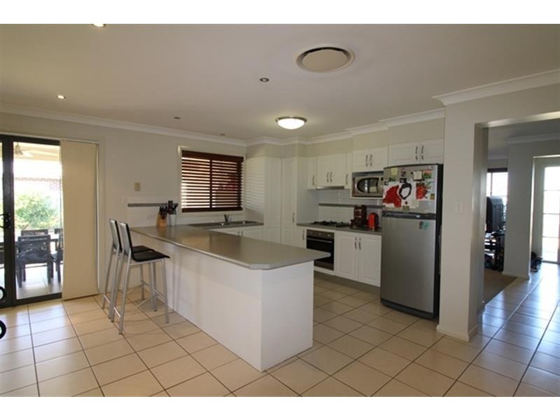 16 Holmwood Drive, Dubbo NSW 2830