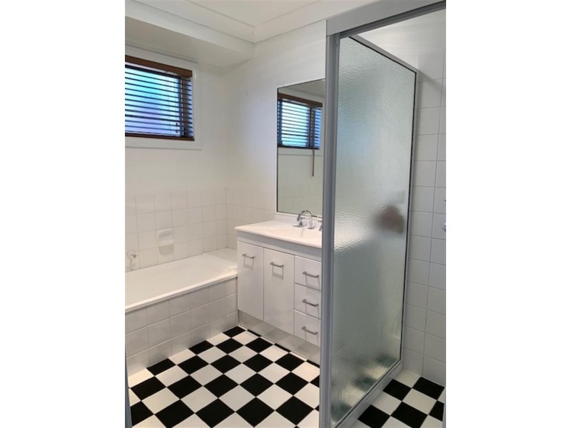 83 Murrayfield Drive, Dubbo NSW 2830