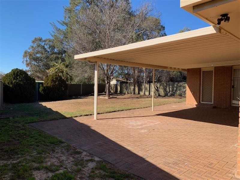 83 Murrayfield Drive, Dubbo NSW 2830