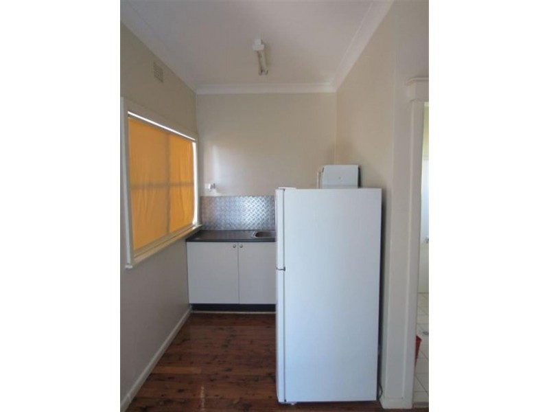1/63 Elizabeth Crescent, Cobar NSW 2835