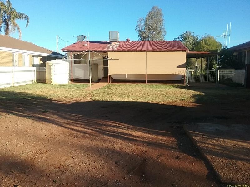 5 Eleventh Street, Cobar NSW 2835