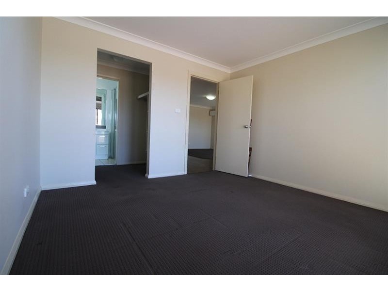 21 Dunheved Circle, Dubbo NSW 2830