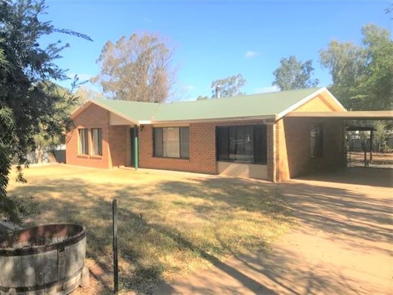 4 MULGA Place, Cobar NSW 2835