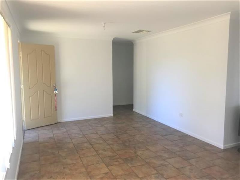 4 MULGA Place, Cobar NSW 2835