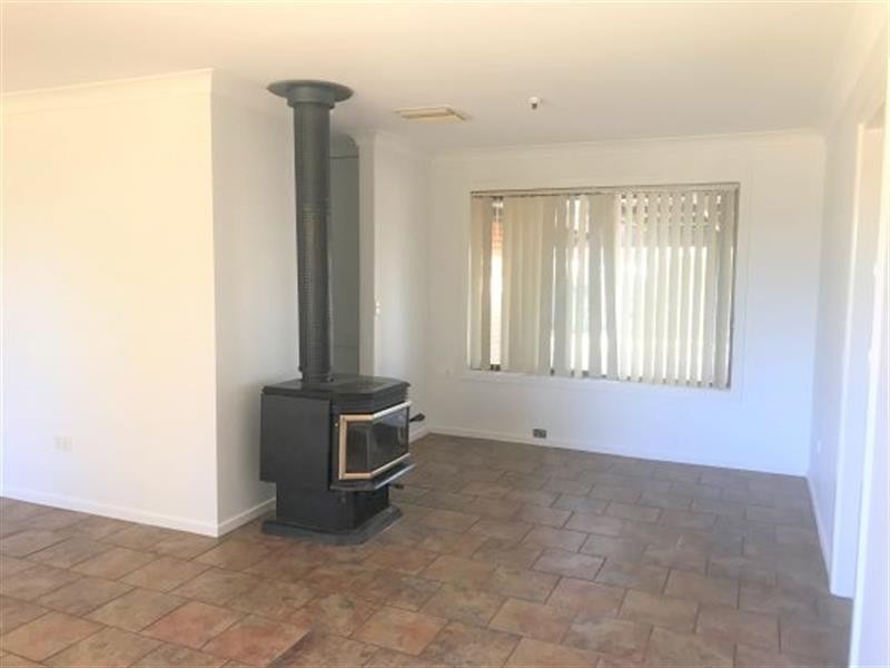 4 MULGA Place, Cobar NSW 2835