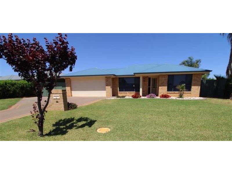9 Cronin Place, Dubbo NSW 2830