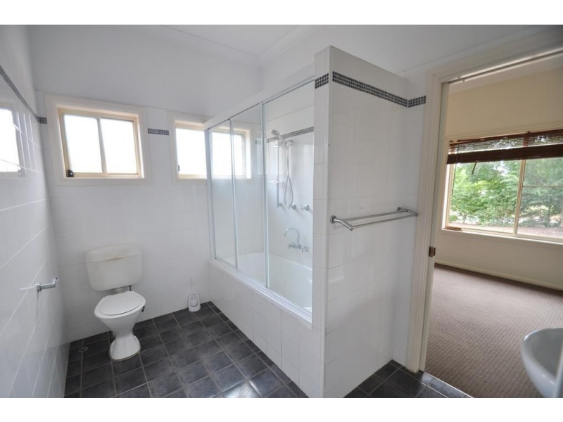 1 Lancaster Park Place, Dubbo NSW 2830