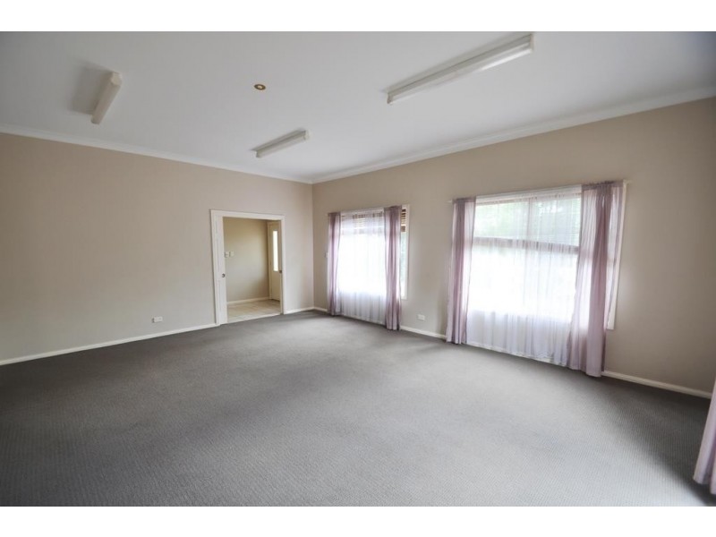 1 Lancaster Park Place, Dubbo NSW 2830