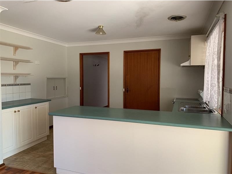 57 Margaret Crescent, Dubbo NSW 2830