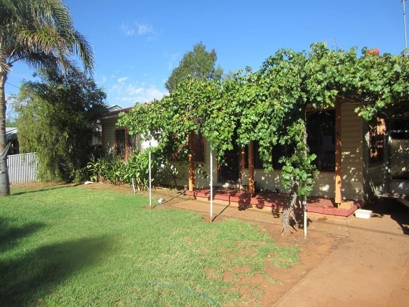 5 Booroomugga Street, Cobar NSW 2835