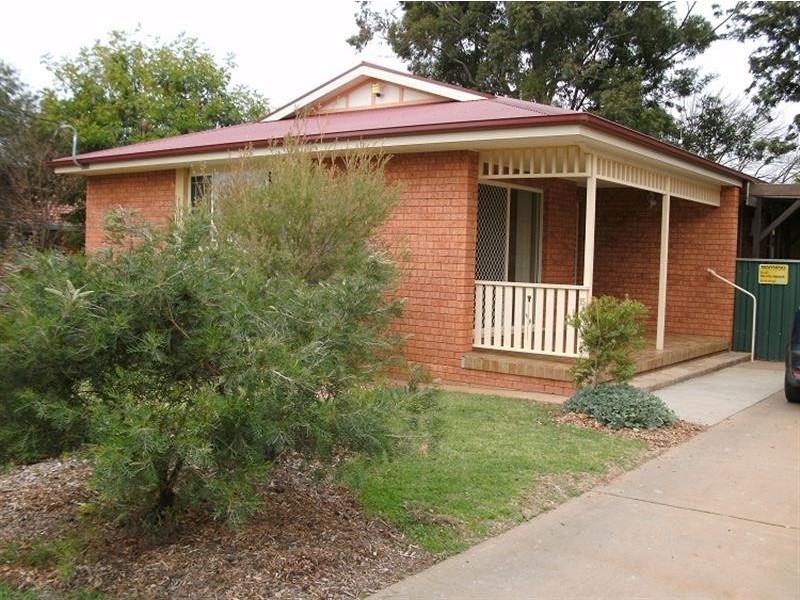 15 Emerald Street, Dubbo NSW 2830