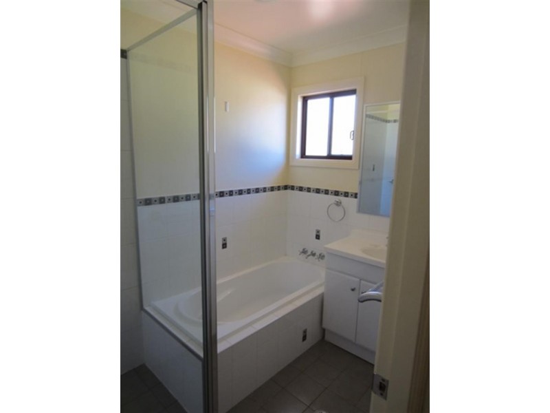 1/13 Margaret Street, Cobar NSW 2835