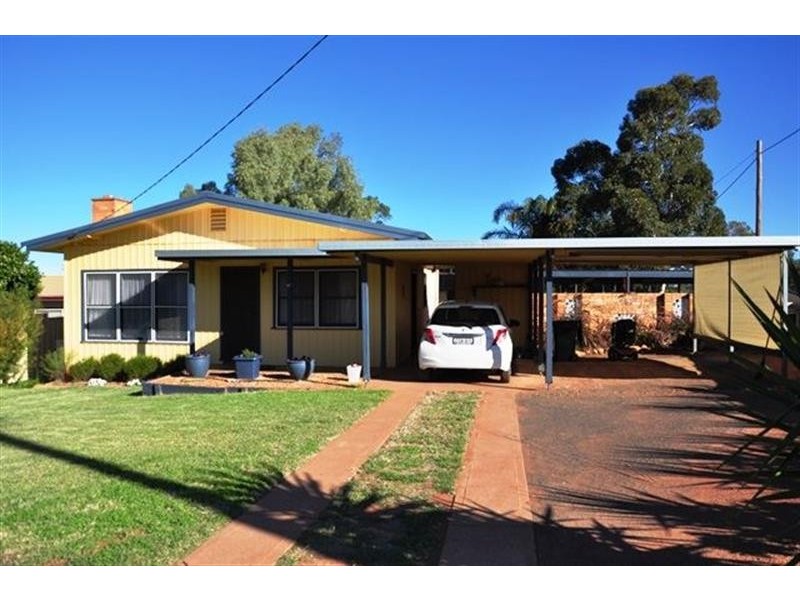10 Wetherell Crescent, Cobar NSW 2835