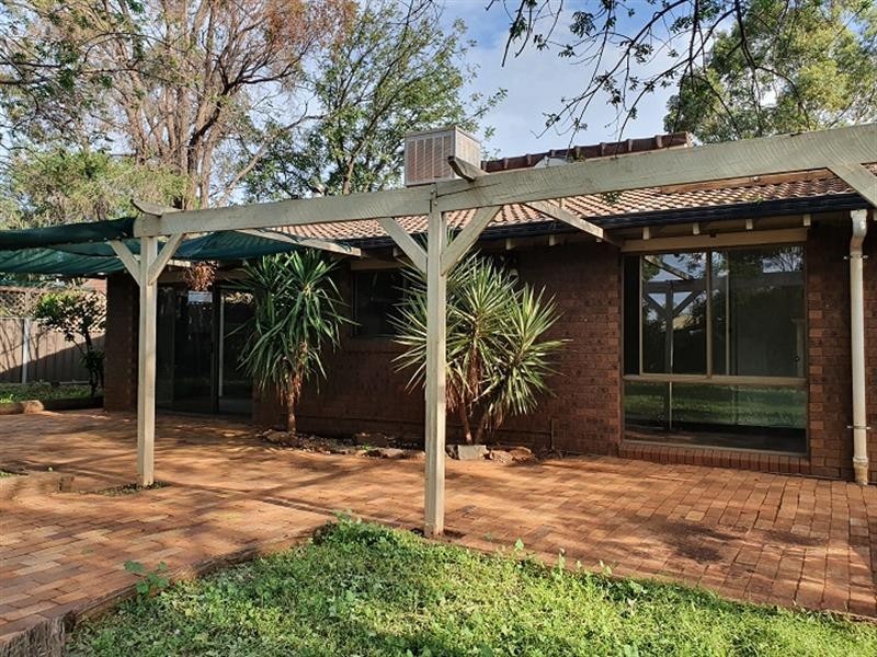9 Hamilton Close, Dubbo NSW 2830