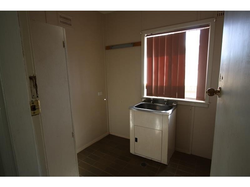 19 Murray Street, Cobar NSW 2835