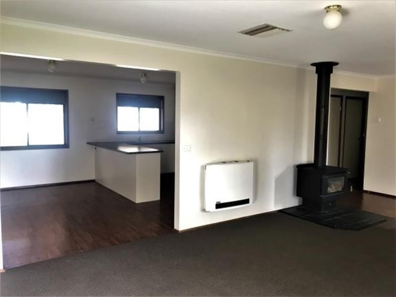 6 Mulga Place, Cobar NSW 2835