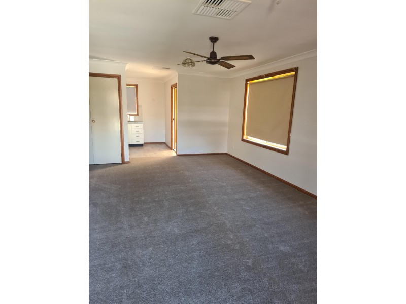 2/18 Alder Place, Dubbo NSW 2830