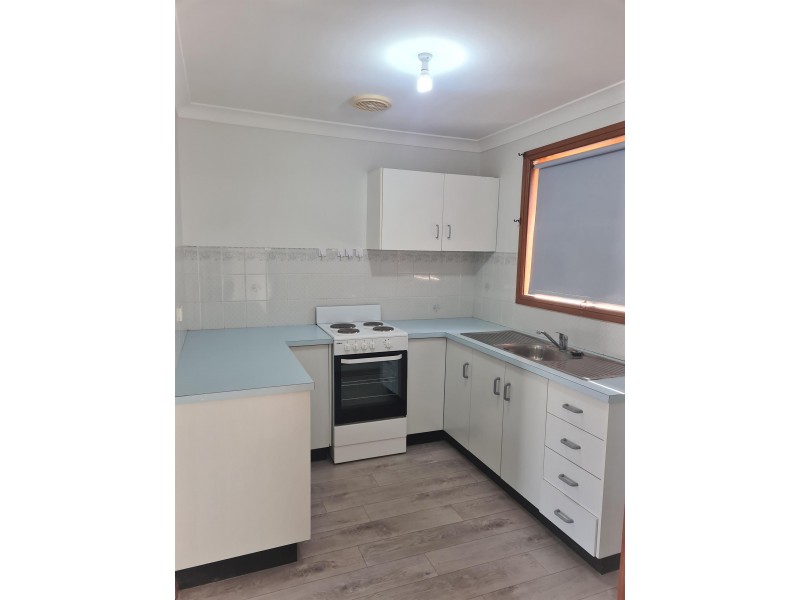 2/18 Alder Place, Dubbo NSW 2830