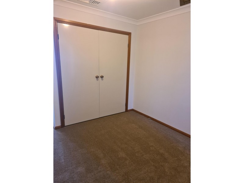 2/18 Alder Place, Dubbo NSW 2830