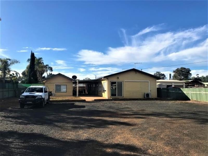 2/53 Becker  Street, Cobar NSW 2835