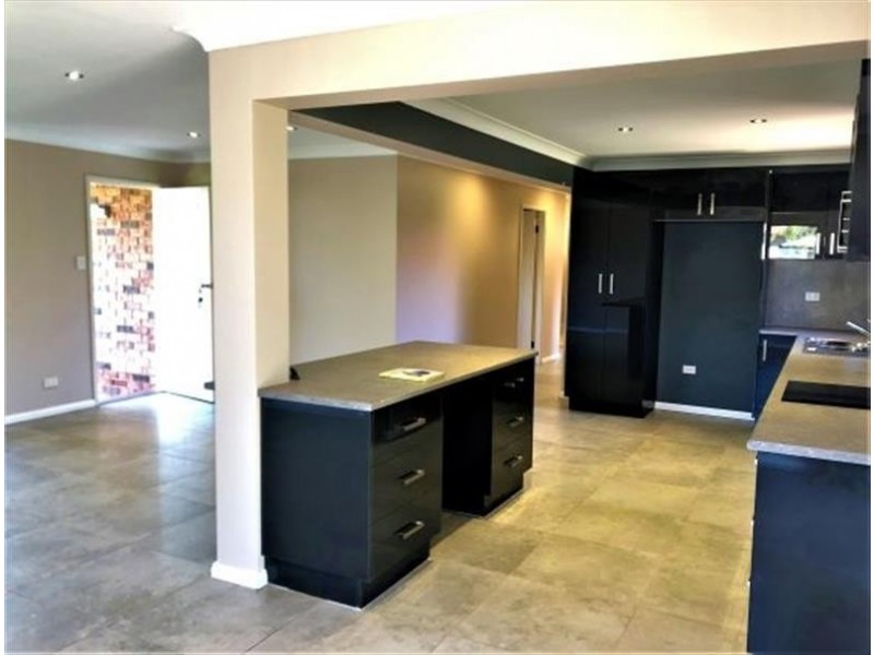 14 Bathurst Street, Cobar NSW 2835