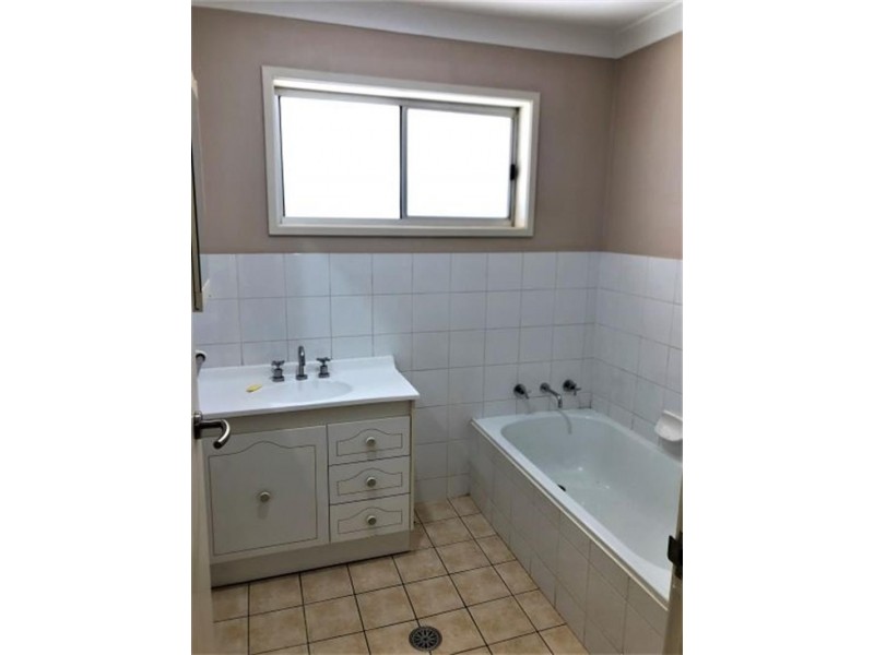 14 Bathurst Street, Cobar NSW 2835