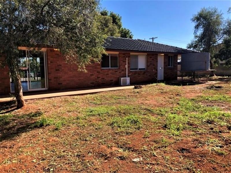 14 Bathurst Street, Cobar NSW 2835