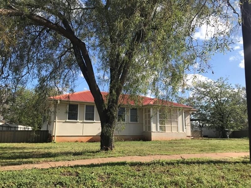 20 Prince Street, Cobar NSW 2835