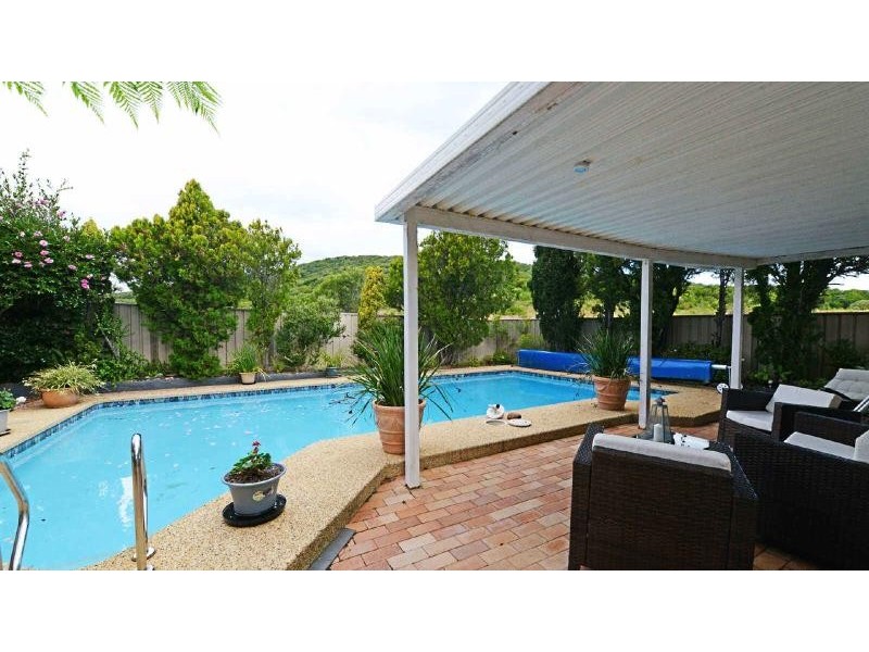 81  Lakeview Crescent, Forster NSW 2428