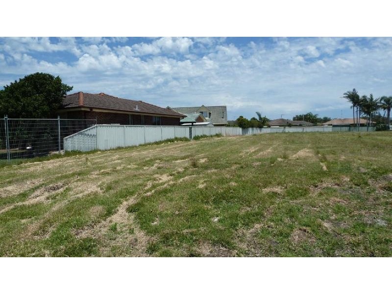 C/18 Gleneon Dr, Forster NSW 2428