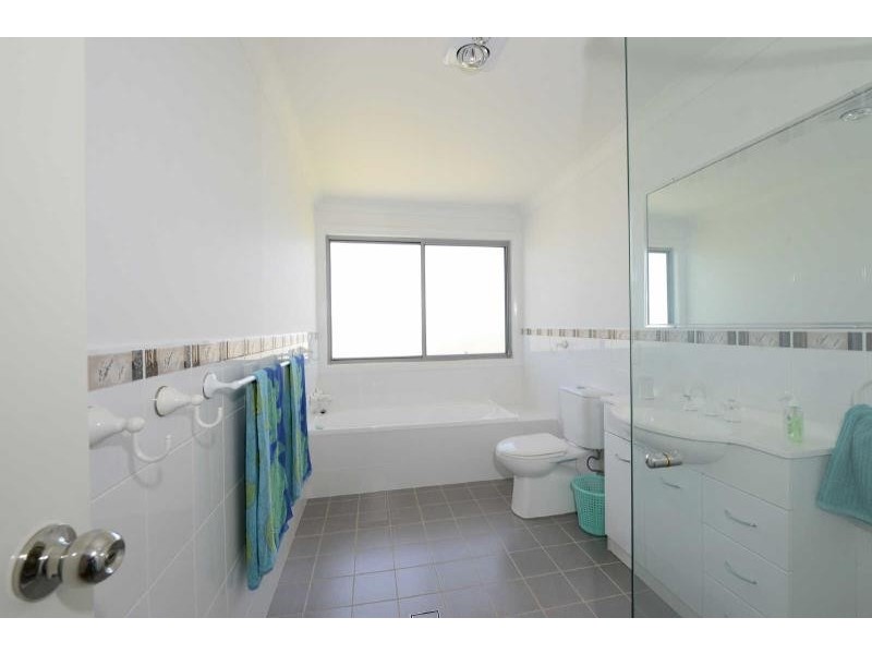 16  Torquay Cct, Red Head NSW 2430
