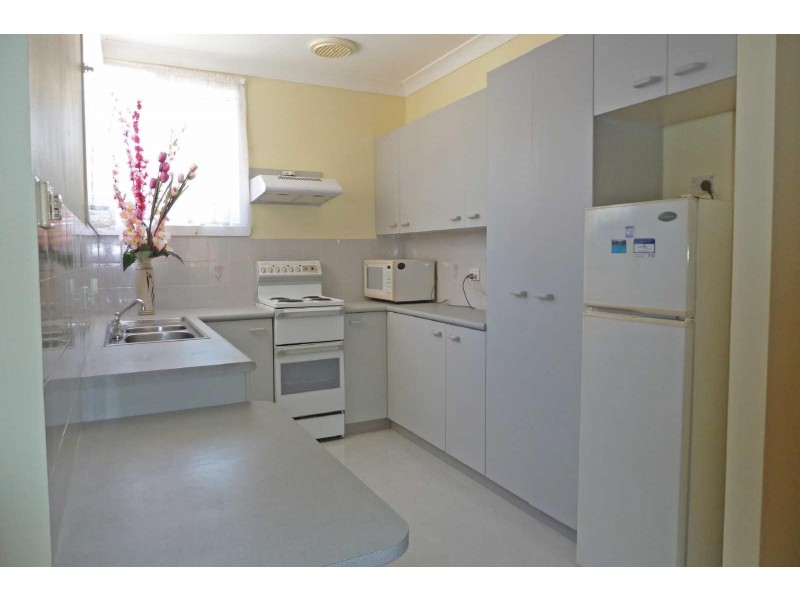 2/35  Bent Street, Tuncurry NSW 2428