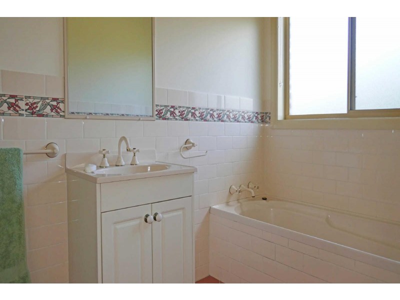 15  Greenview Pl, Forster NSW 2428